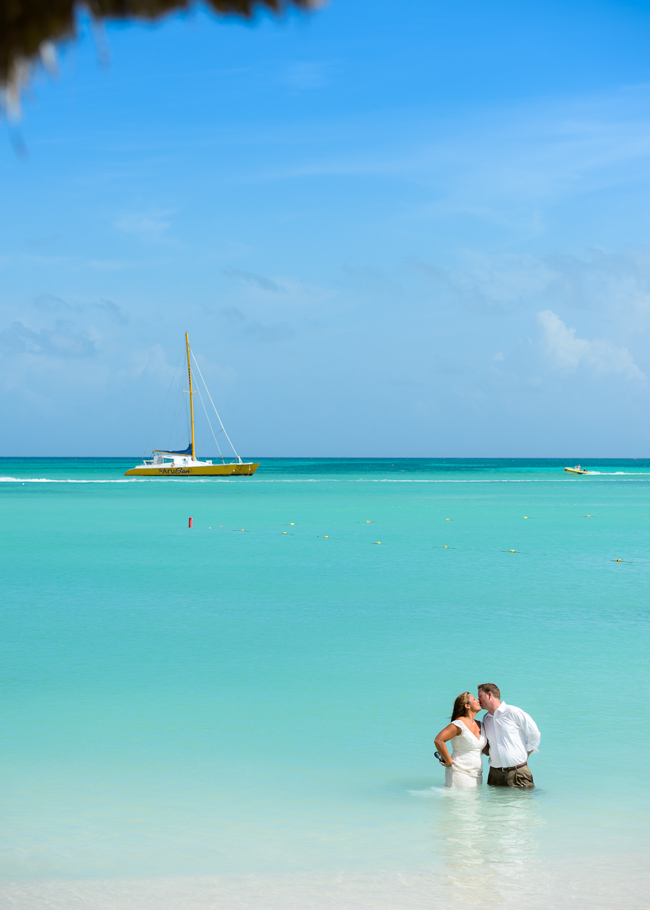 andrea-aruba-trash-dress-wedding_0020