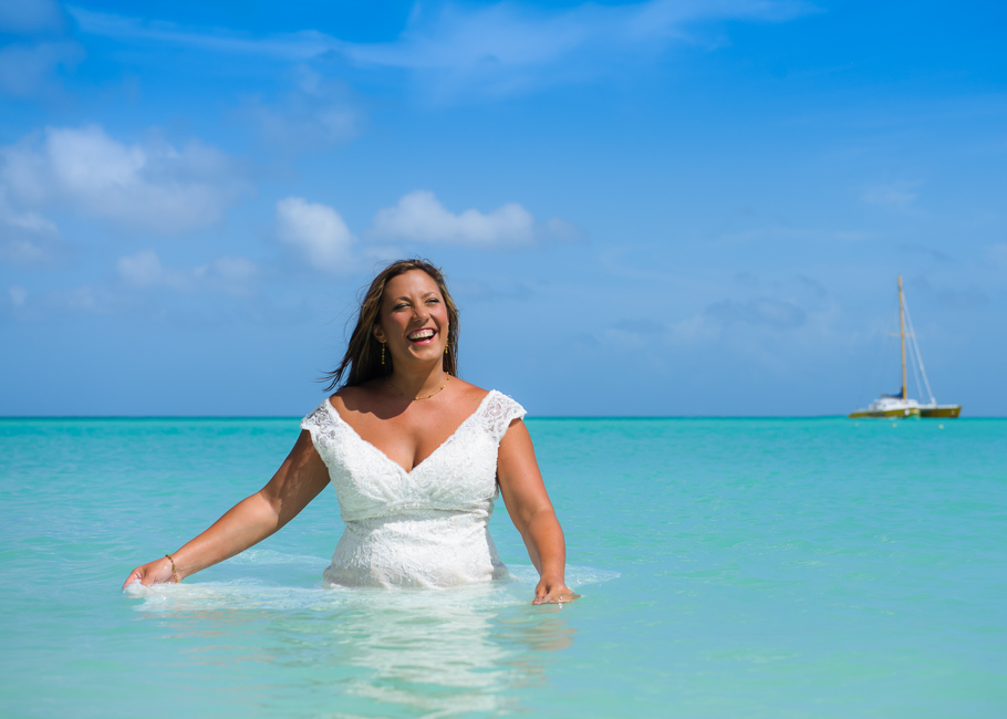 andrea-aruba-trash-dress-wedding_0021