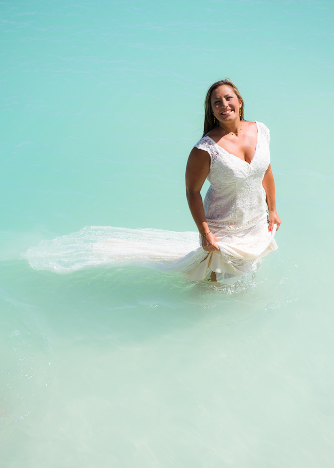 andrea-aruba-trash-dress-wedding_0029