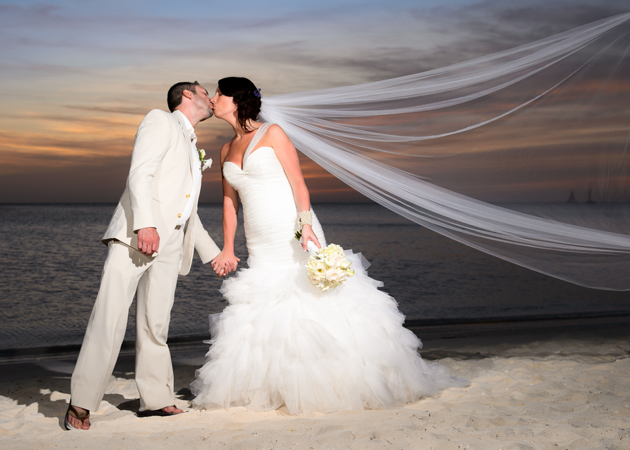 andrea-marriott-aruba-wedding-044