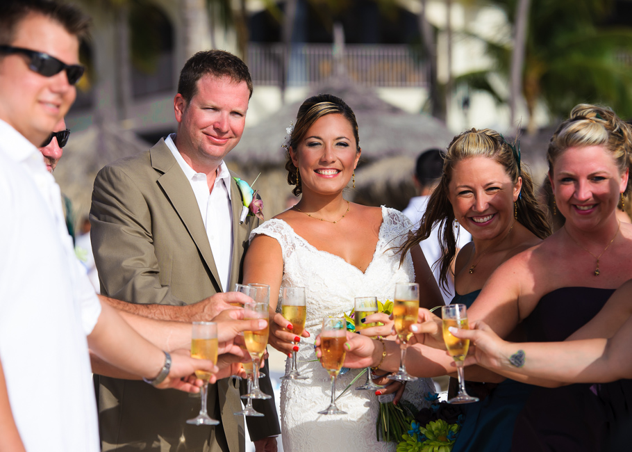 andrea-riu-palace-aruba-wedding_0031