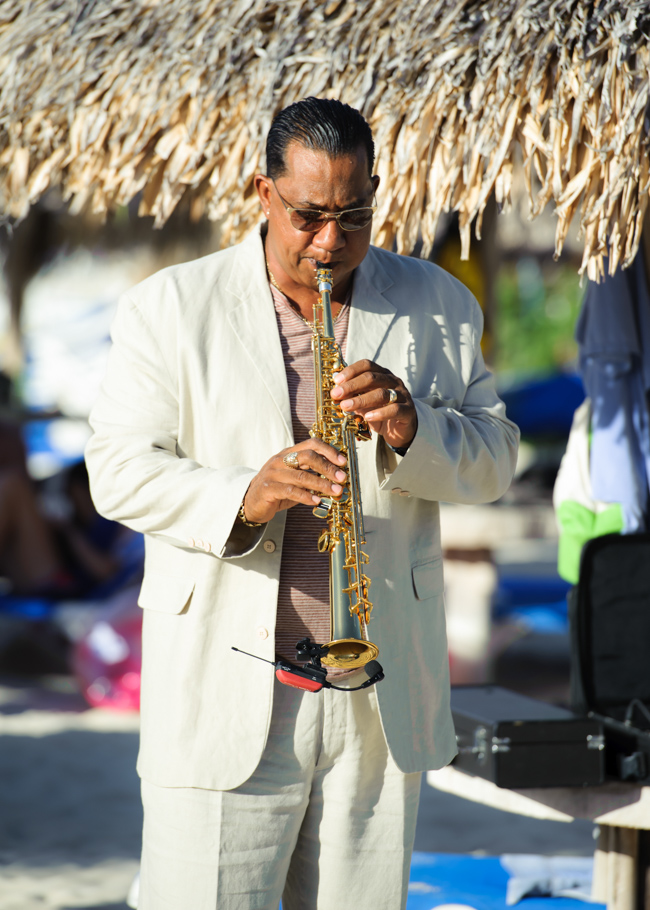 christa-radisson-aruba-wedding-020