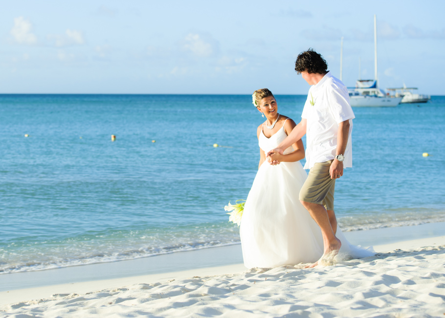 christa-radisson-aruba-wedding-034