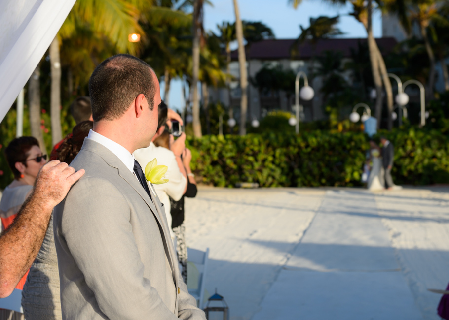 jen-hyatt-aruba-wedding-020