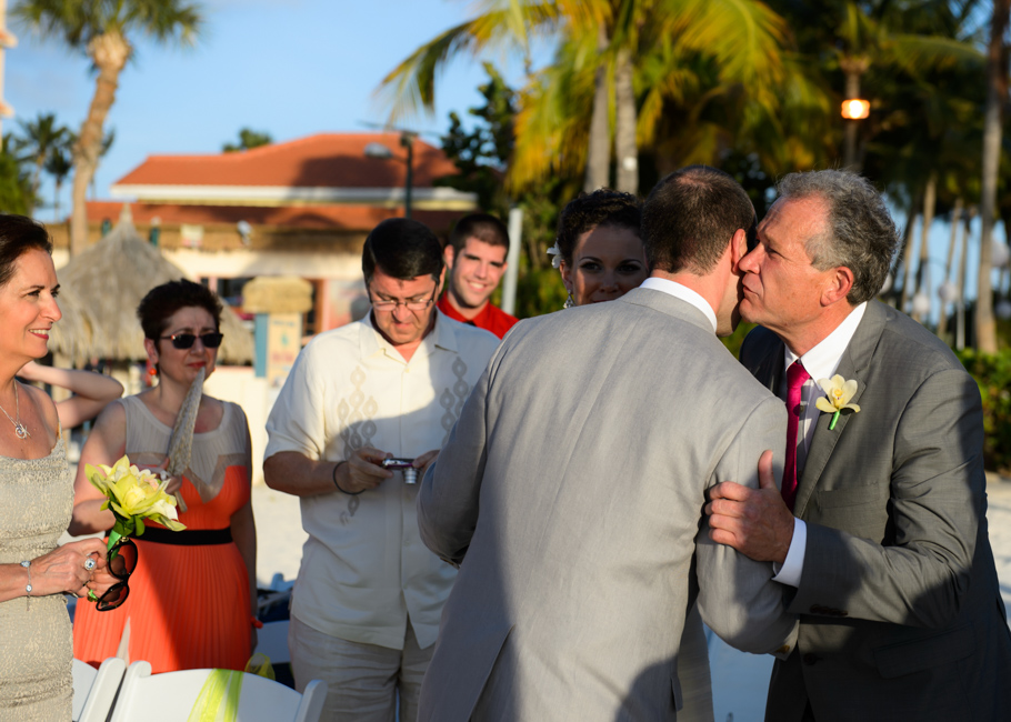 jen-hyatt-aruba-wedding-024