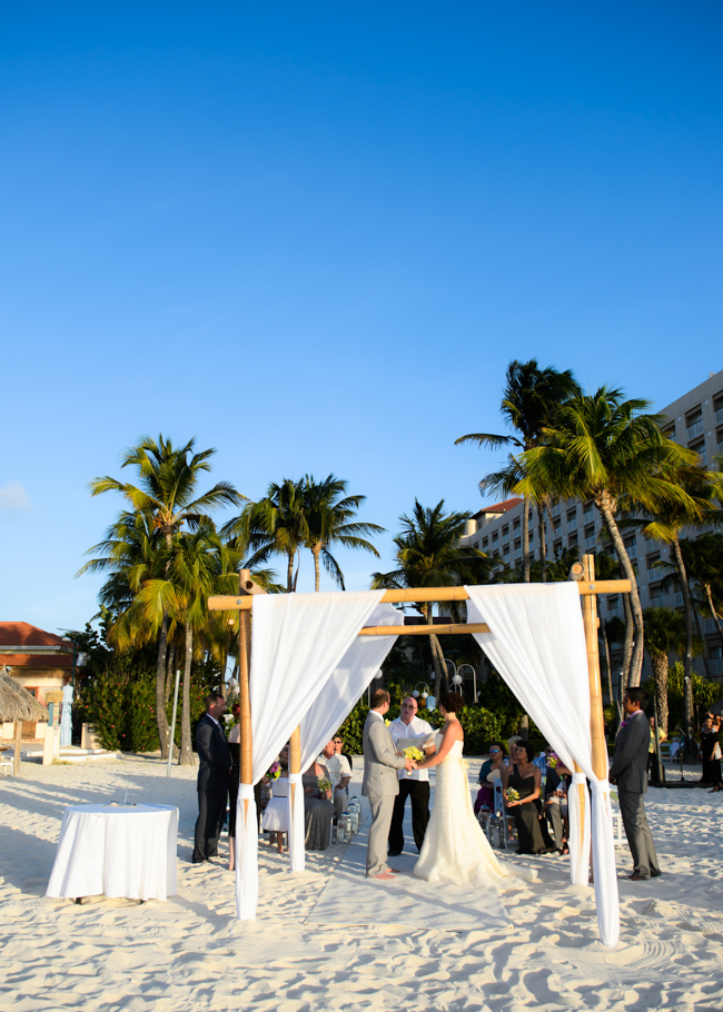 jen-hyatt-aruba-wedding-028