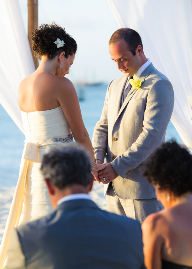 jen-hyatt-aruba-wedding-032