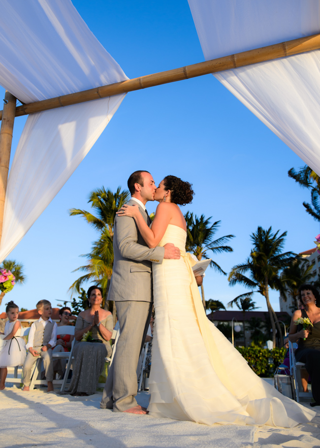 jen-hyatt-aruba-wedding-033