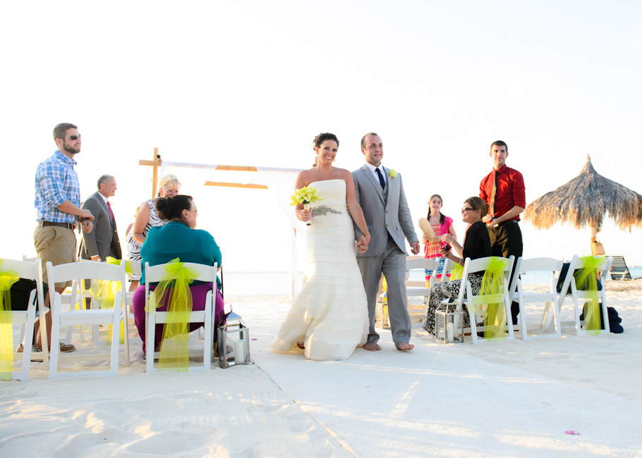 jen-hyatt-aruba-wedding-034