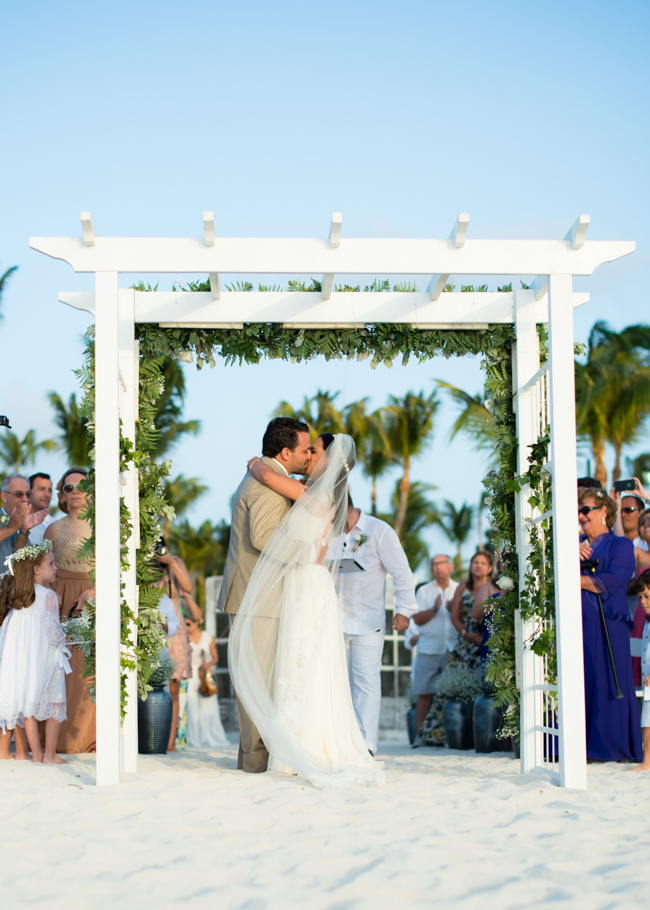 karime-radisson-aruba-wedding-032