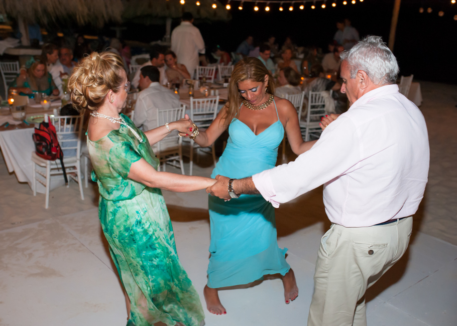 karime-radisson-aruba-wedding-061