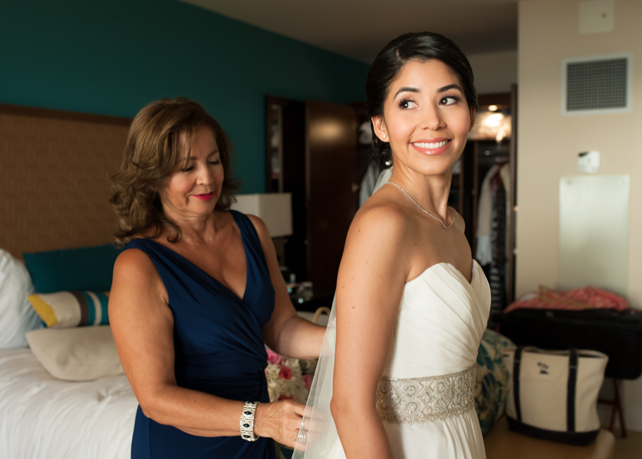 kathya-ritz-carlton-aruba-wedding_0021