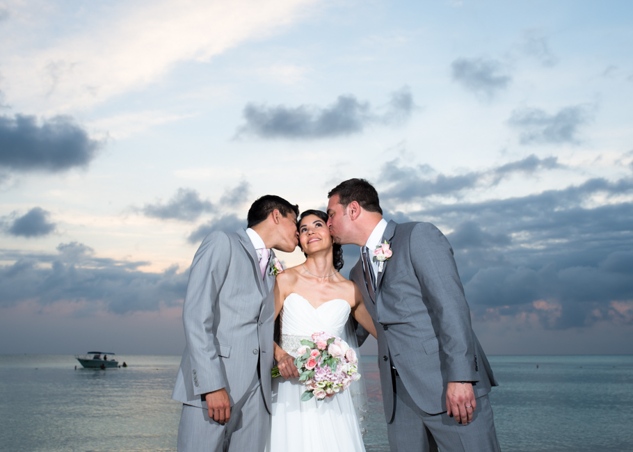 kathya-ritz-carlton-aruba-wedding_0052