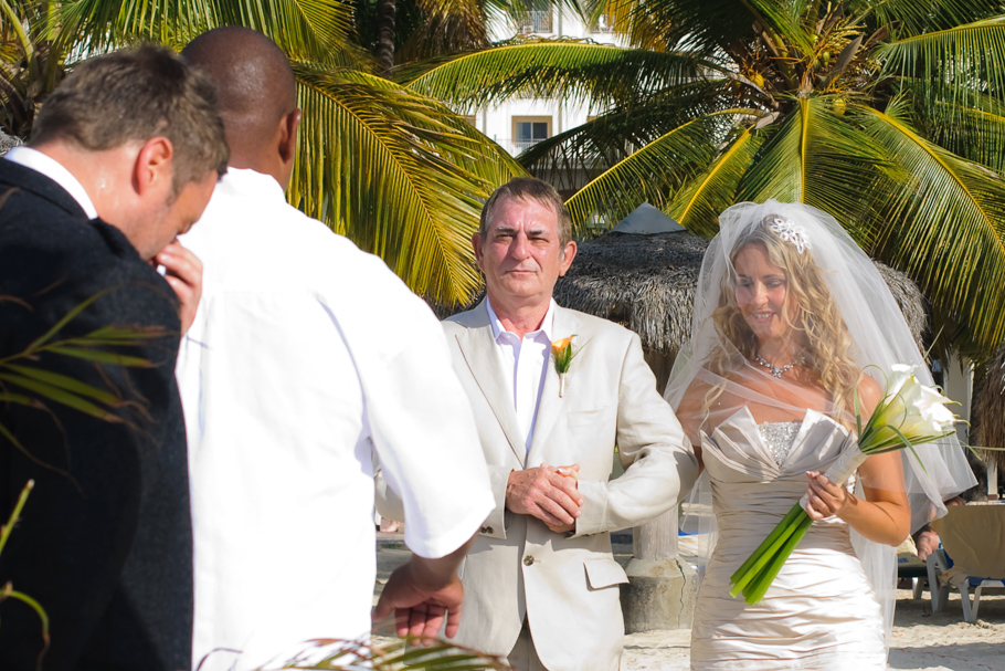 kerry-riu-aruba-wedding-010