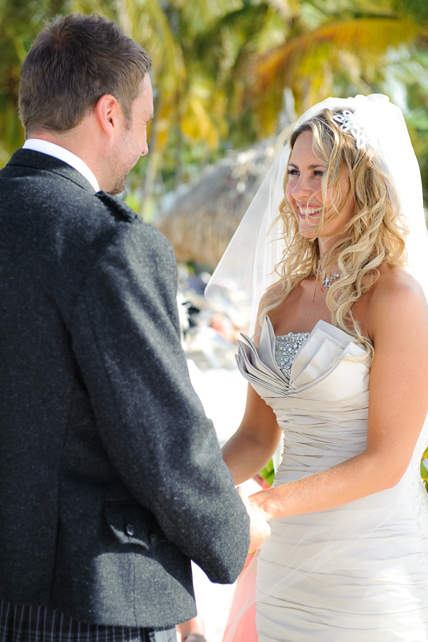 kerry-riu-aruba-wedding-015