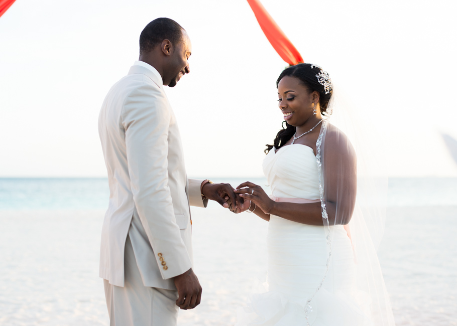 micaela-divi-aruba-wedding-031