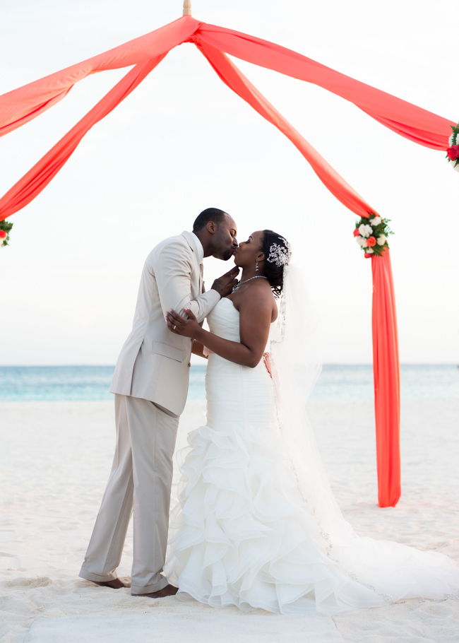 micaela-divi-aruba-wedding-034