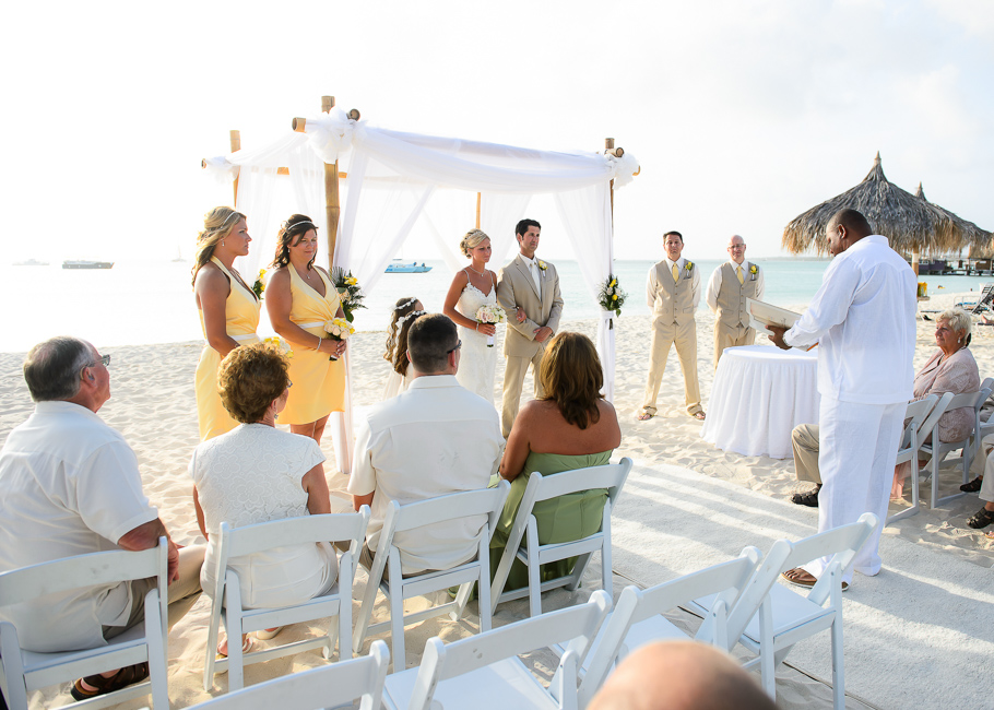 sara-hyatt-aruba-wedding-021