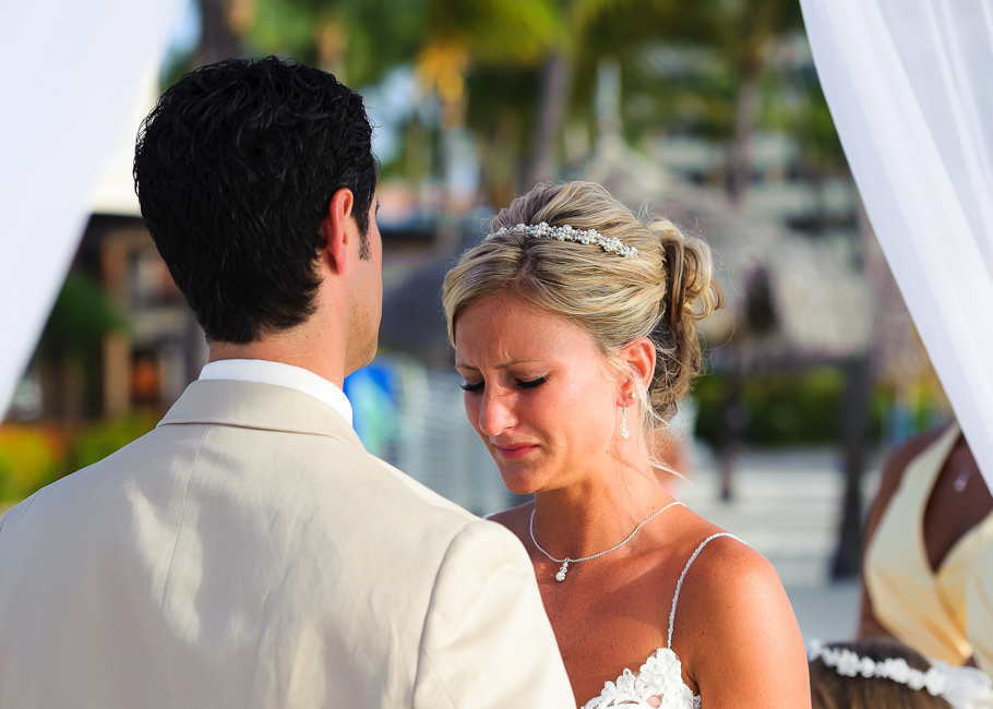 sara-hyatt-aruba-wedding-028