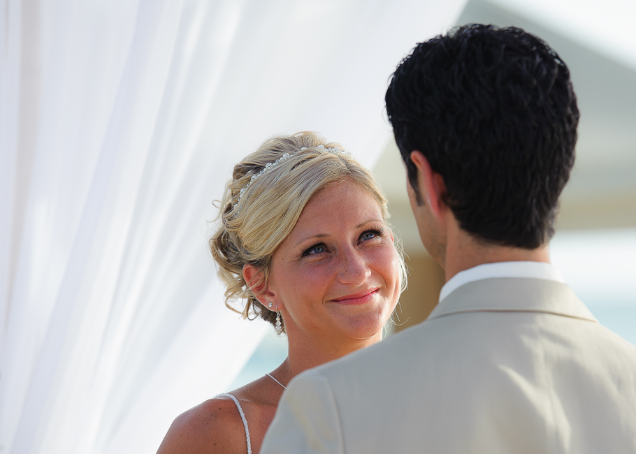 sara-hyatt-aruba-wedding-029