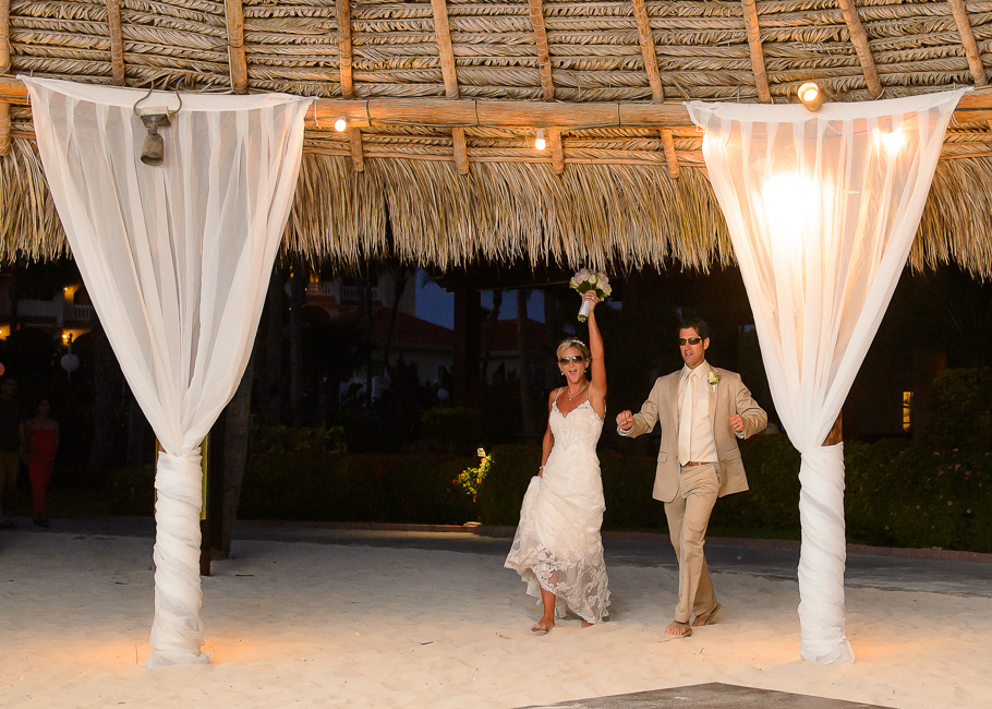 sara-hyatt-aruba-wedding-054