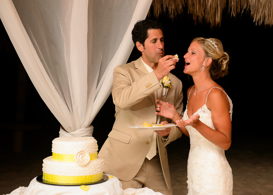 sara-hyatt-aruba-wedding-065