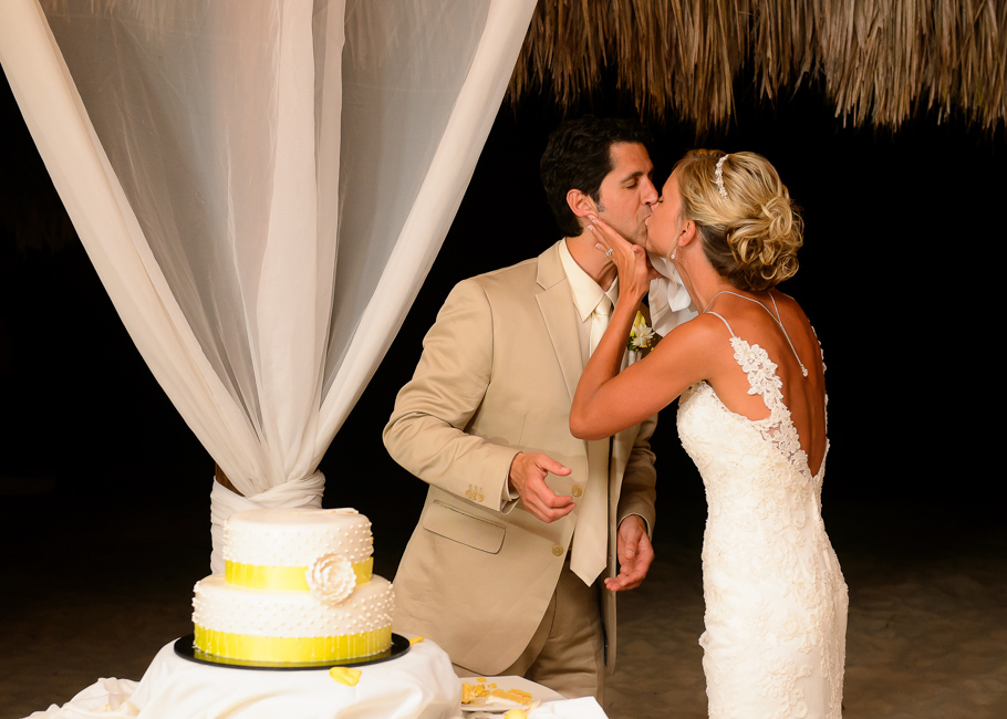 sara-hyatt-aruba-wedding-066