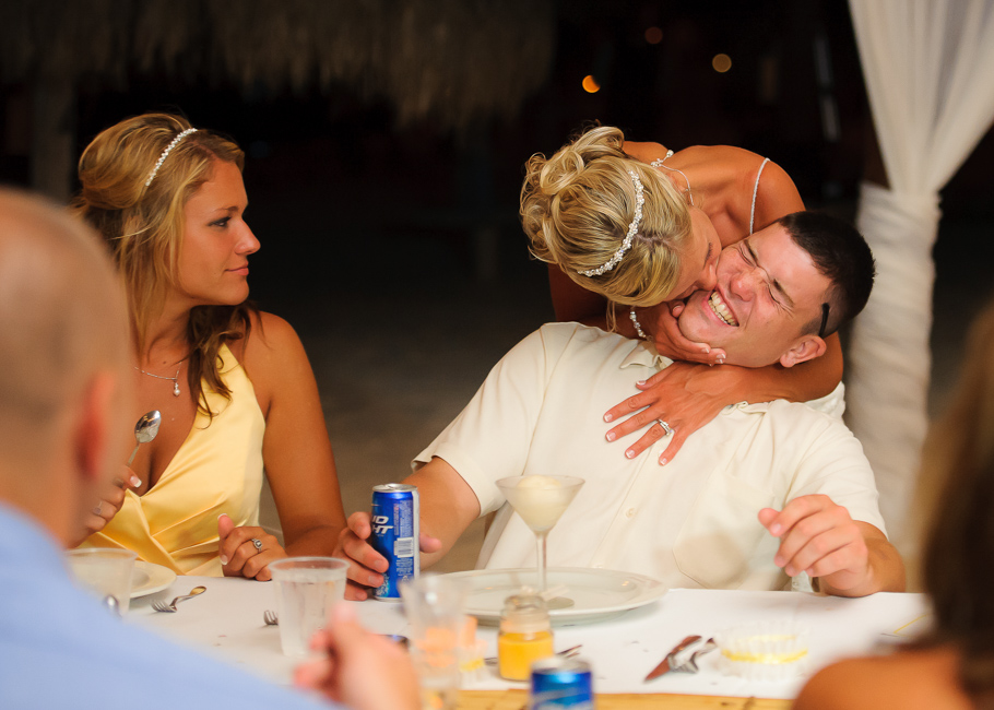 sara-hyatt-aruba-wedding-077