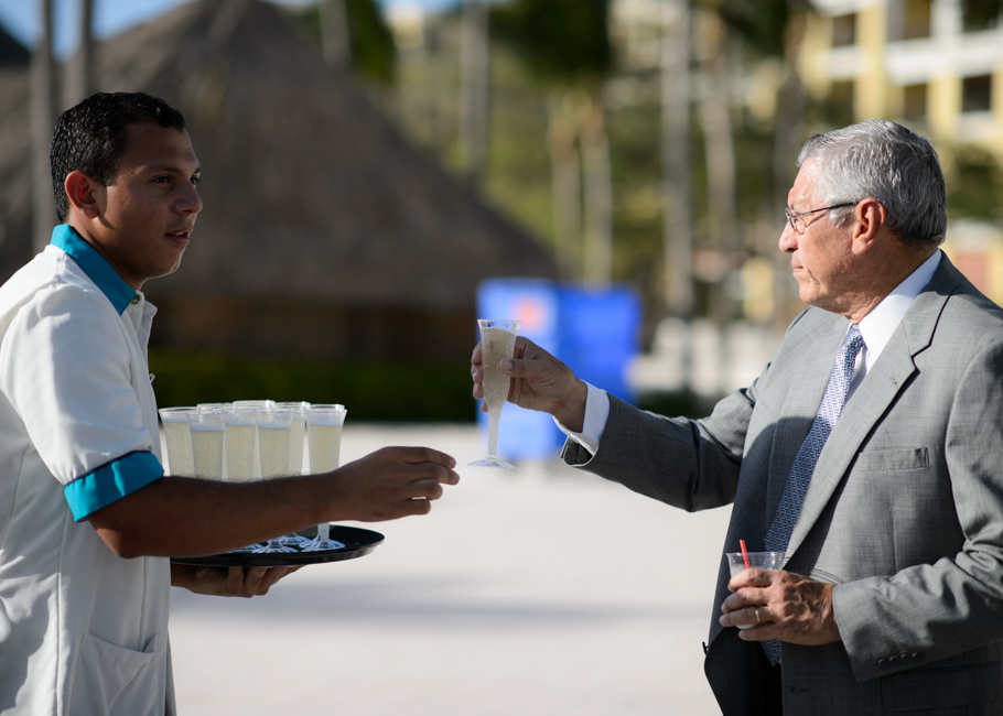 faryal-marriott-aruba-wedding_0016