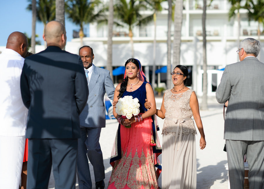 faryal-marriott-aruba-wedding_0024