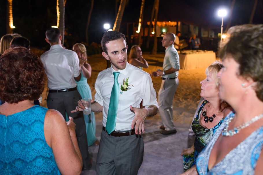 laura-renaissance-aruba-wedding_0058