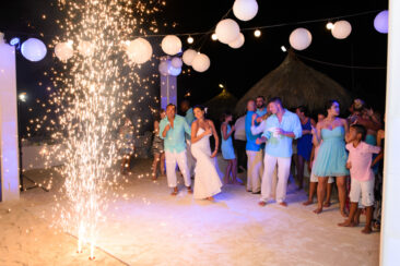 radisson aruba wedding