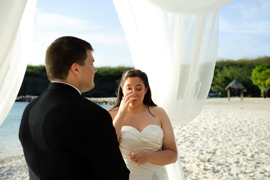 megan-curacao-wedding-023