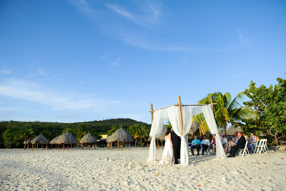 megan-curacao-wedding-026