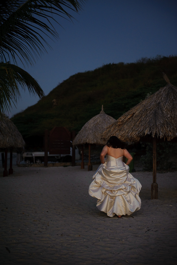 megan-curacao-wedding-036