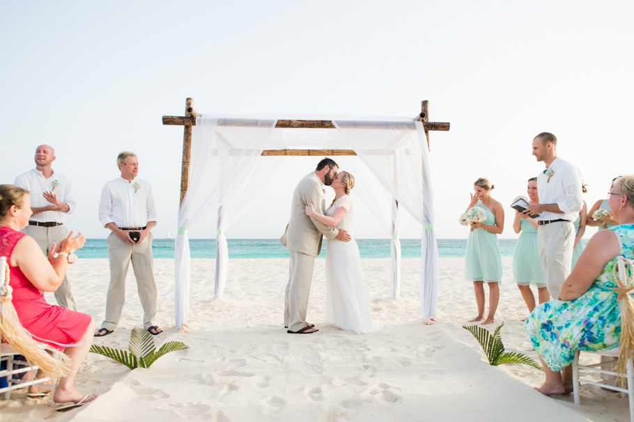 carrie-divi-aruba-wedding_0018