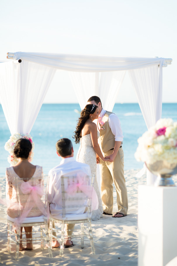 jenna-radisson-aruba-wedding_0032