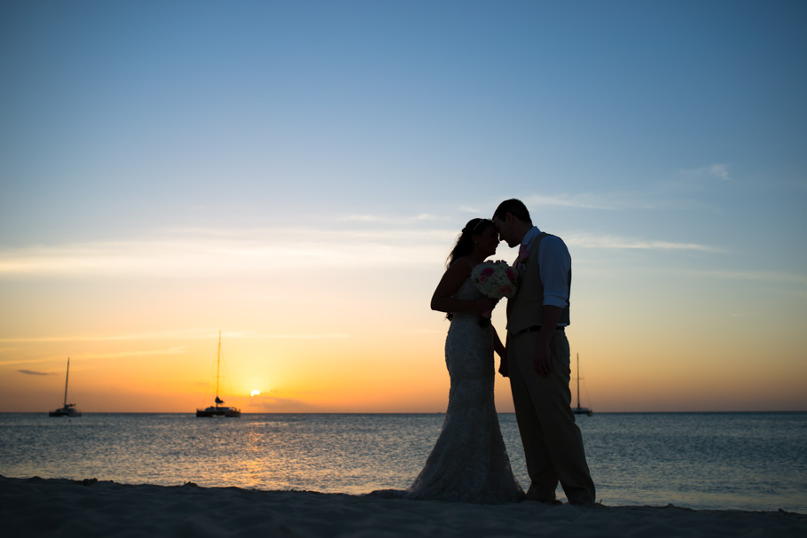 jenna-radisson-aruba-wedding_0043