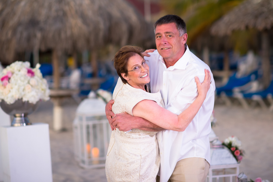 jenna-radisson-aruba-wedding_0045