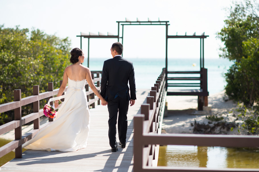 katie-ritz-carlton-aruba-wedding-009