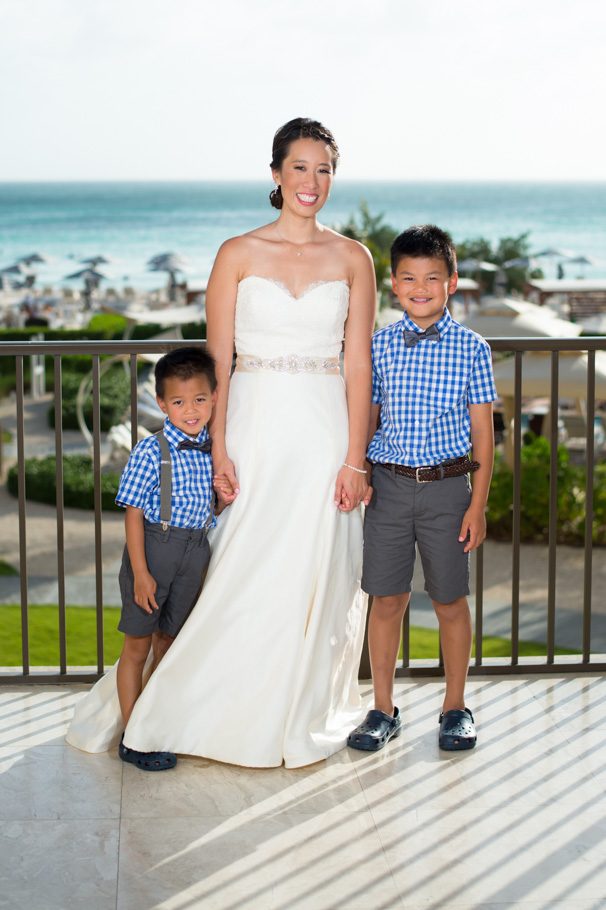 katie-ritz-carlton-aruba-wedding-025