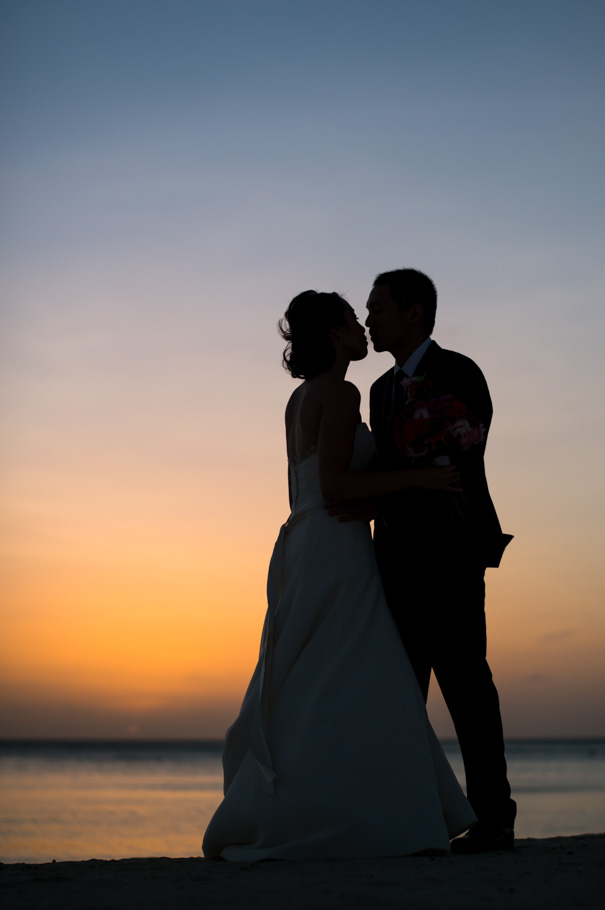 katie-ritz-carlton-aruba-wedding-041