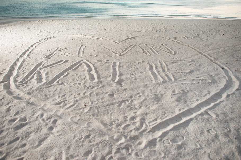 katie-ritz-carlton-aruba-wedding-042