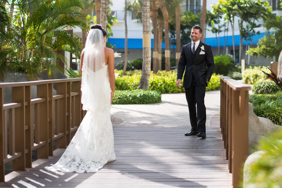 liz-marriott-aruba-wedding-005