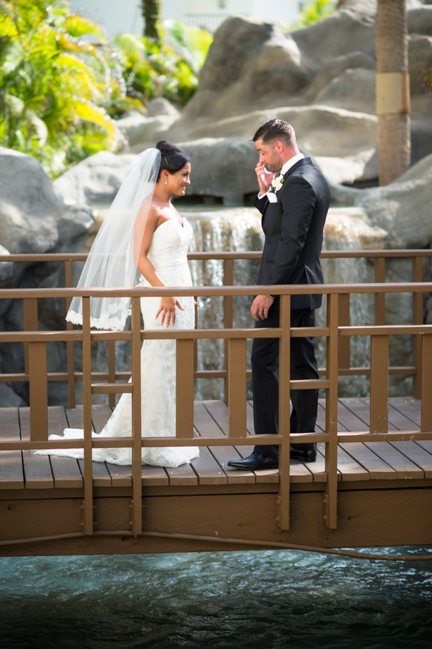 liz-marriott-aruba-wedding-006