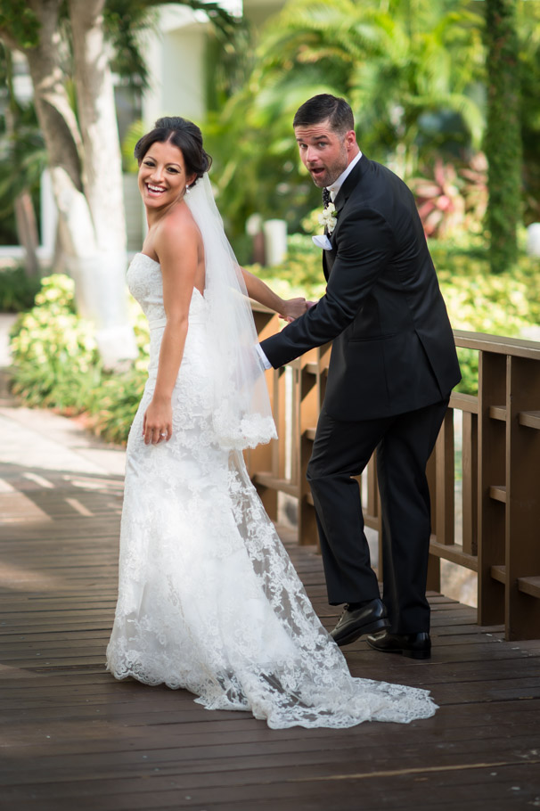 liz-marriott-aruba-wedding-007