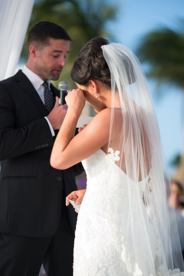 liz-marriott-aruba-wedding-011