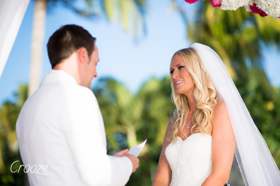 luisa-renaissance-aruba-wedding-021