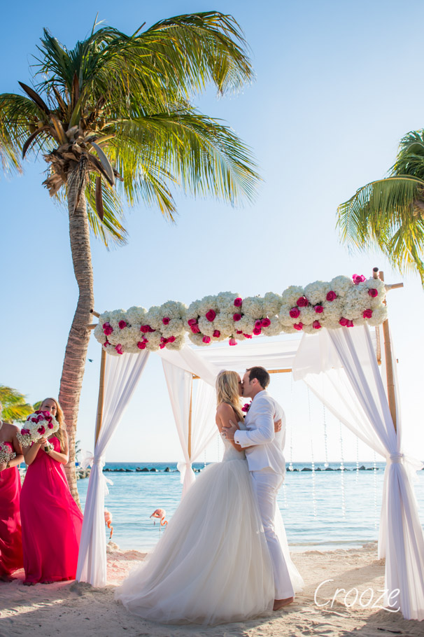 luisa-renaissance-aruba-wedding-025