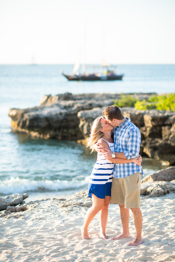 jenny-aruba-engagement-photos-004